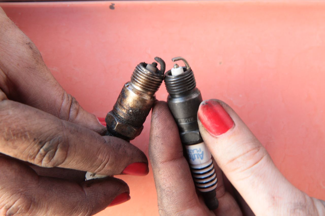 Changing spark plugs Repair Maintenance